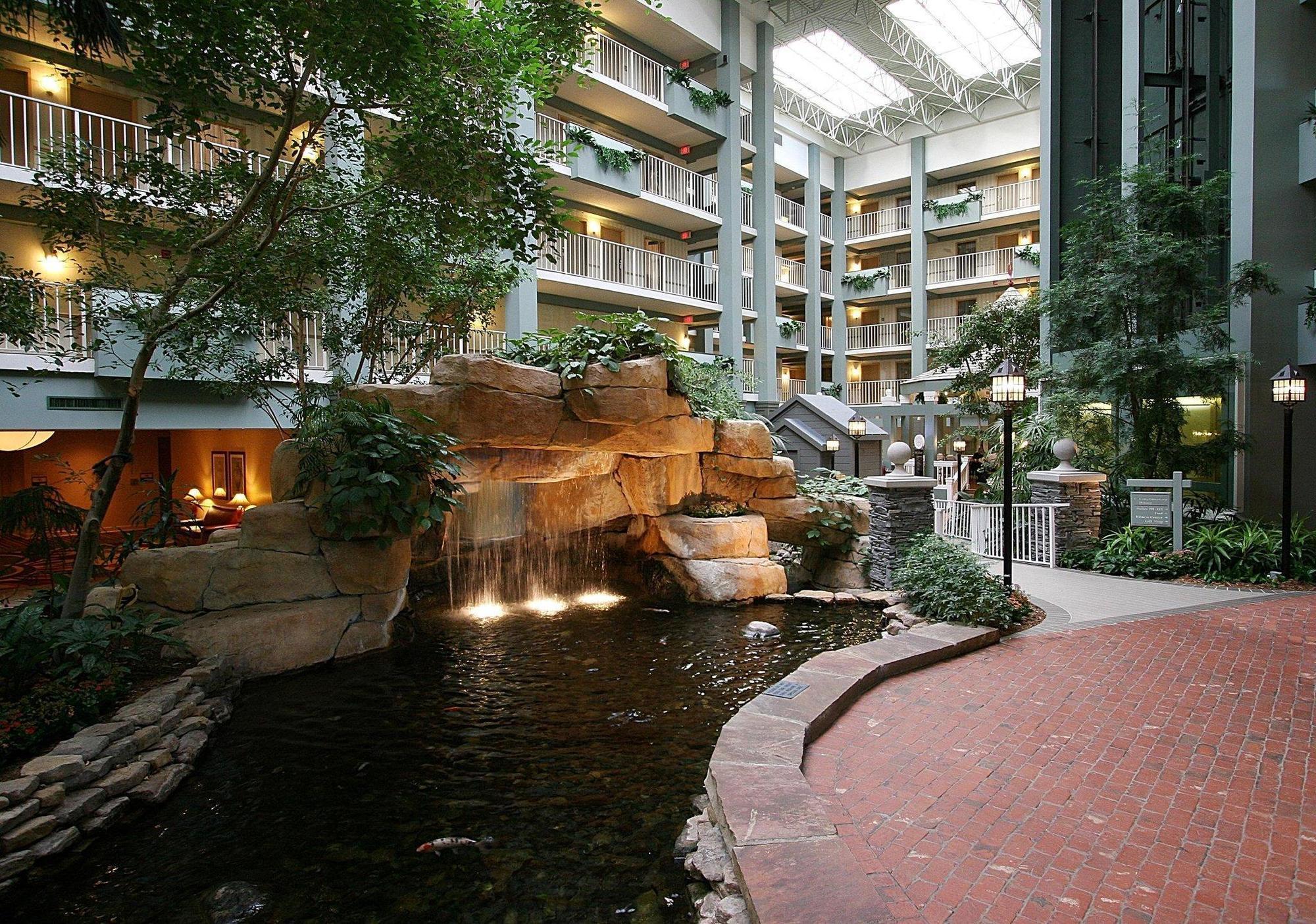 Embassy Suites Pittsburgh - International Airport Coraopolis Exteriör bild